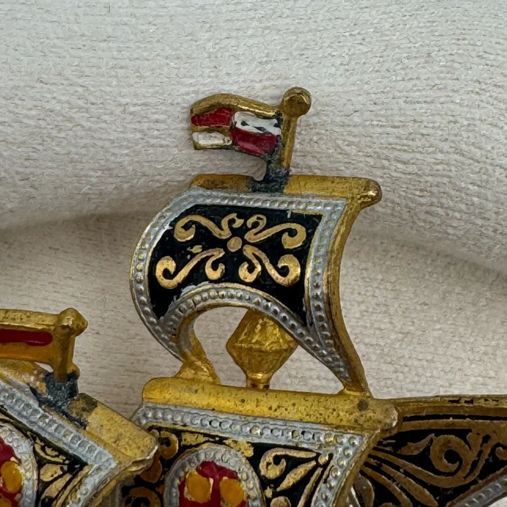 Vintage Spanish Damascene‎ Ship Brooch Toledo Gold Black Enamel Nautical